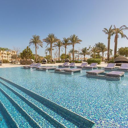 Grand Palace - Couples Only 18 Years Plus (Adults Only) Hurghada Exterior foto The swimming pool at the resort