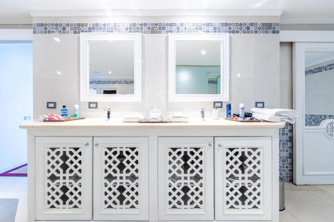 Grand Palace - Couples Only 18 Years Plus (Adults Only) Hurghada Exterior foto Bathroom vanity