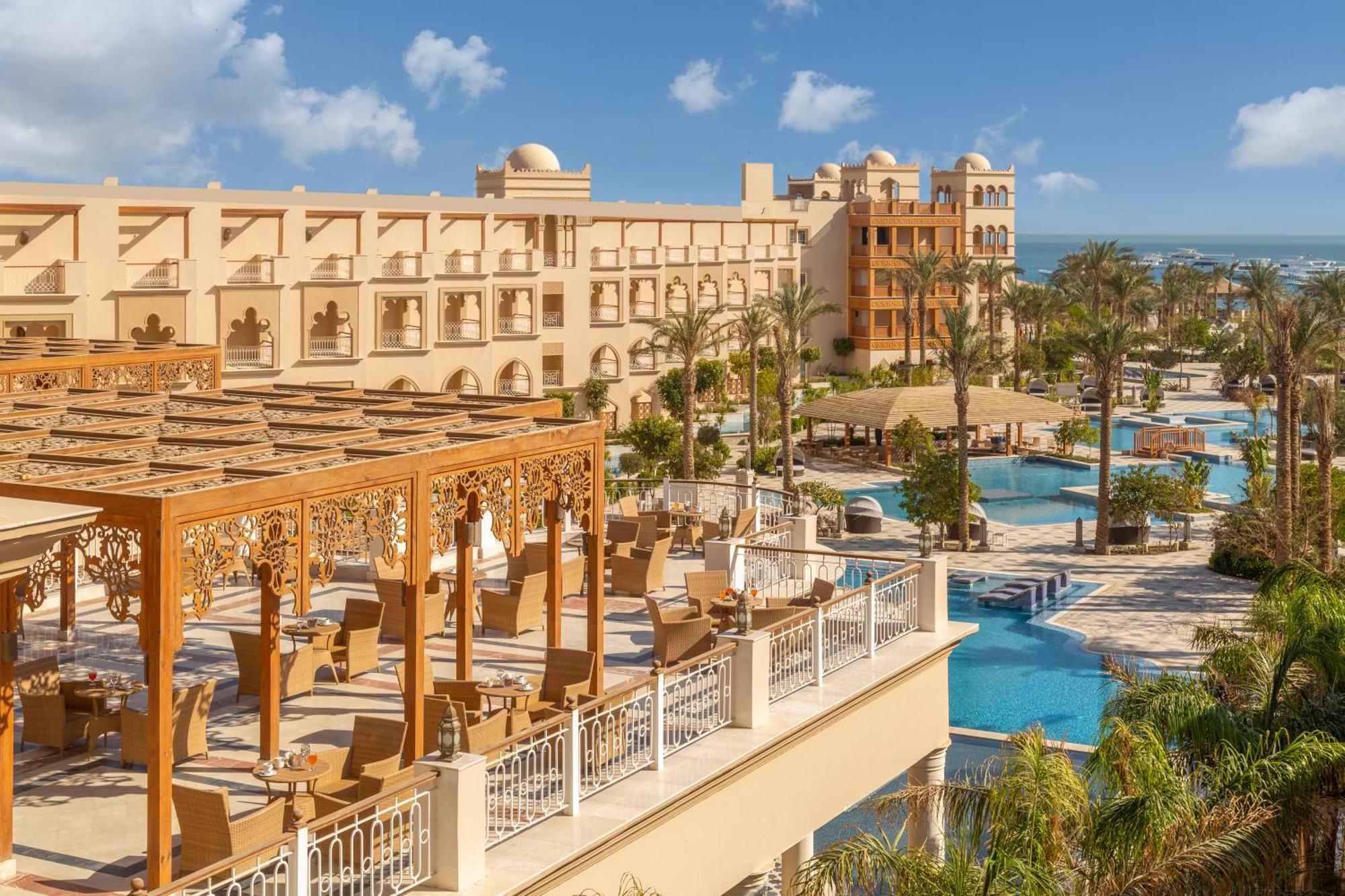Grand Palace - Couples Only 18 Years Plus (Adults Only) Hurghada Exterior foto The resort's main pool